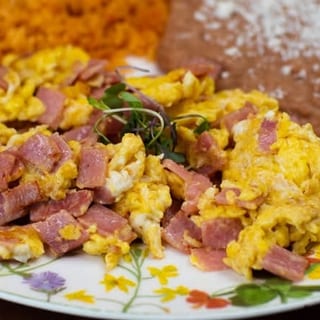 Ham and Eggs half tray