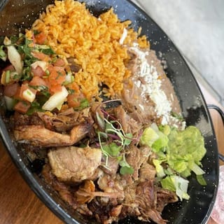 Los Jefes Carnitas