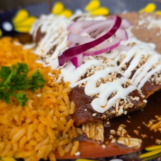 Enchiladas de Mole