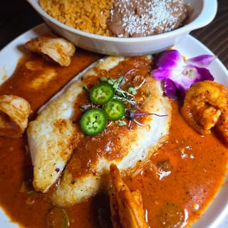 Fish y Shrimp Diabla